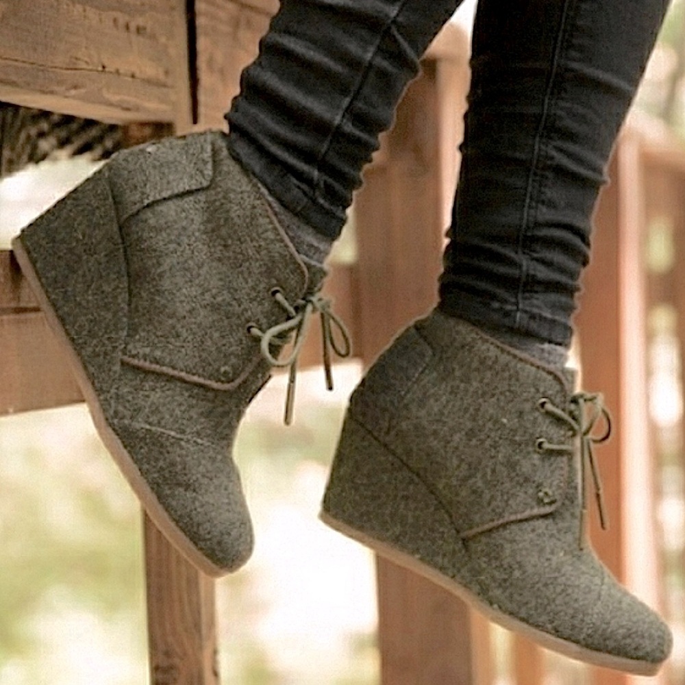 Toms Gray Felt Wedge Ankle Boots